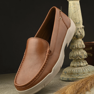 Moonwalk Slip-On Sneakers by Aspeerio