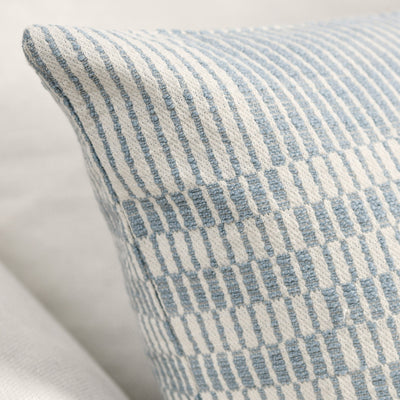 Ellis Pillow