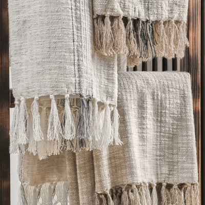 Ambar Throw