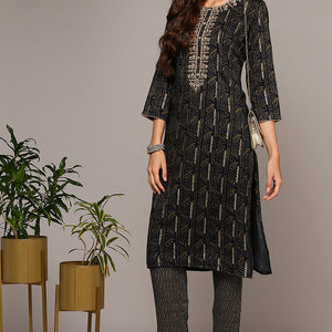 Blue Silk Blend Ethnic Motifs Straight Kurta VCK9130