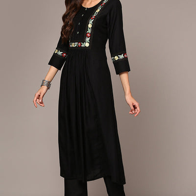 Plus Size Black Viscose Rayon Embroidered Flared Kurta VCK9535