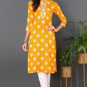 Plus Size Yellow Cotton Embroidered Ethnic Motifs Straight Kurta VCK9567