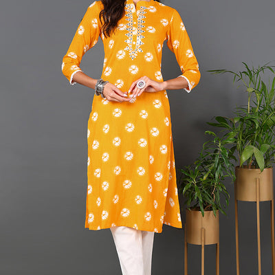 Plus Size Yellow Cotton Embroidered Ethnic Motifs Straight Kurta VCK9567