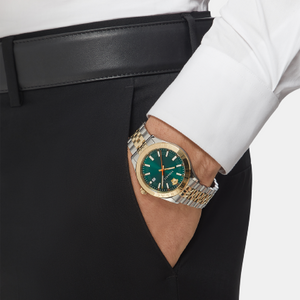 Hellenyium-VK Men Quartz Green Dial Analog Stainless Steel Watch VEVK00620