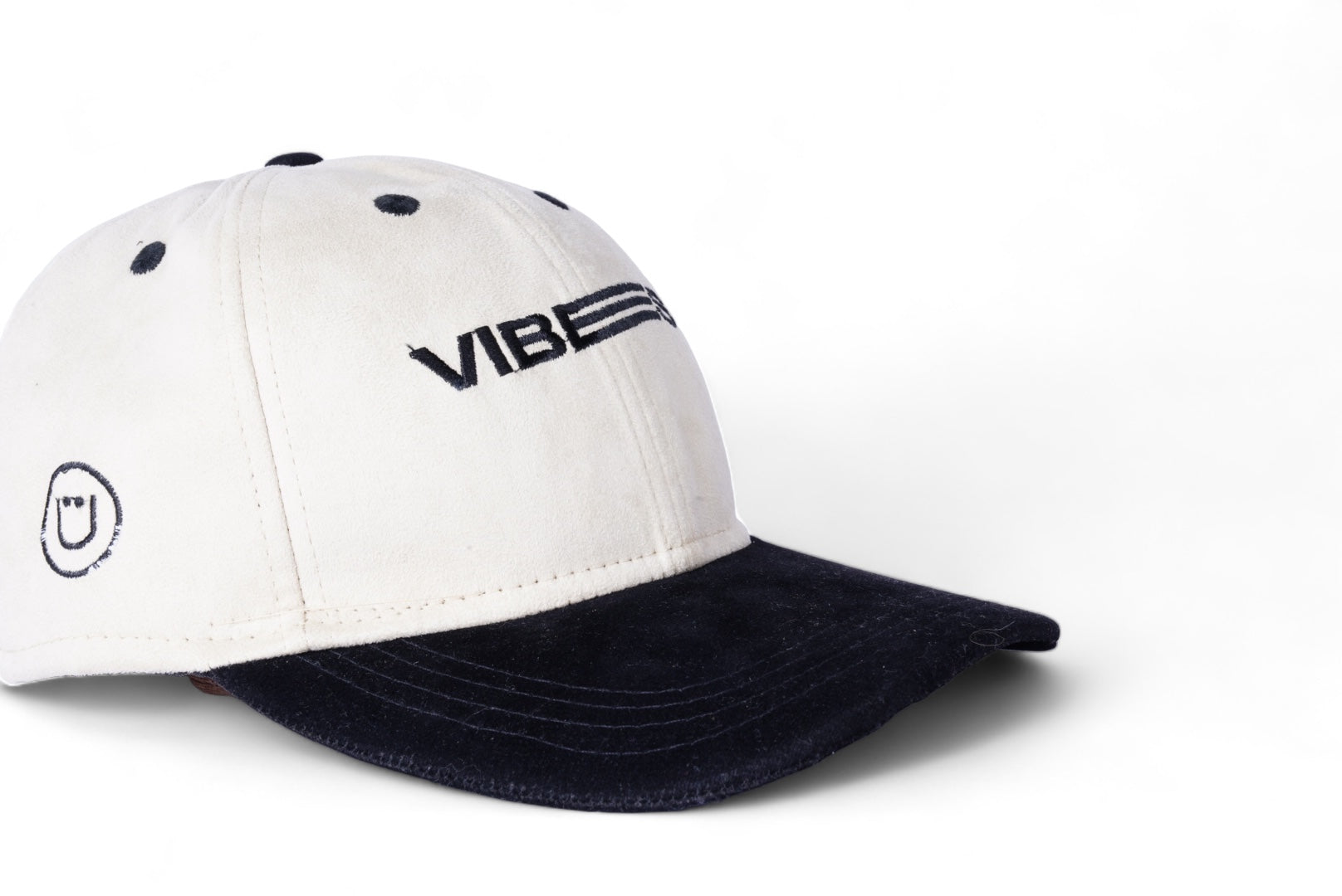 Vibes Cap Black and White