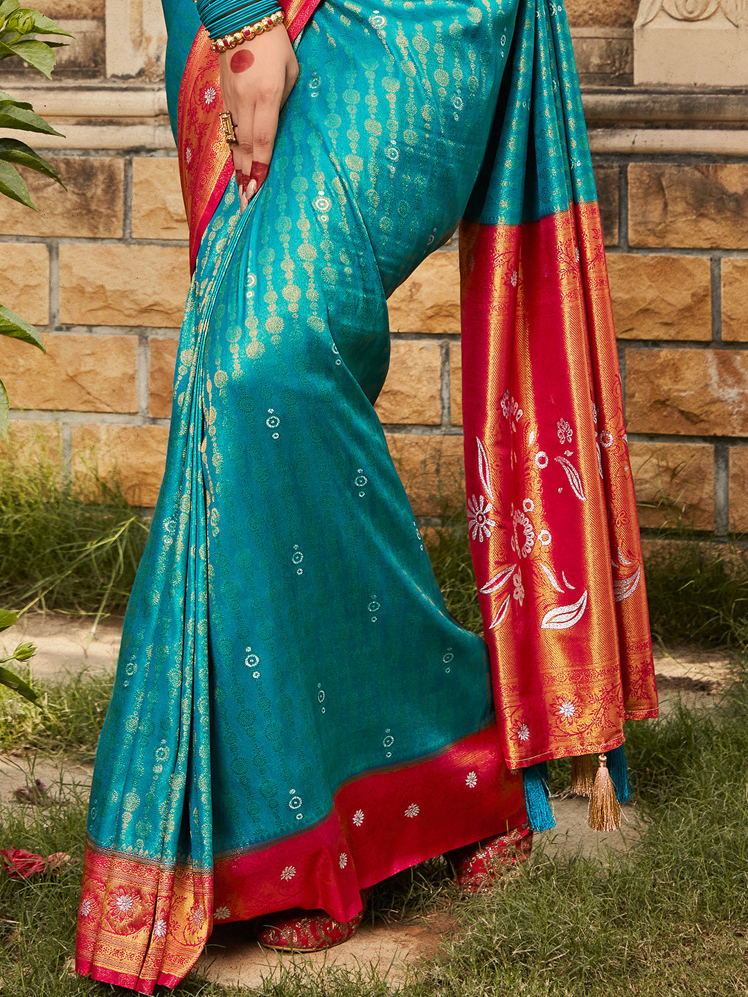 Blue And Red Kanjivaram Saree