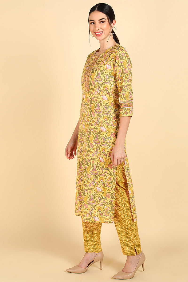 Yellow Pure Cotton Straight Kurta Pant With Dupatta Set VKSKD1405