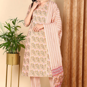 Plus Size Peach Pure Cotton Floral Printed Straight Suit Set VKSKD2007