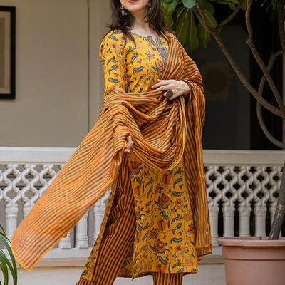 Yellow Rayon Blend Floral Printed Straight Trouser Suit Set VKSKD2256