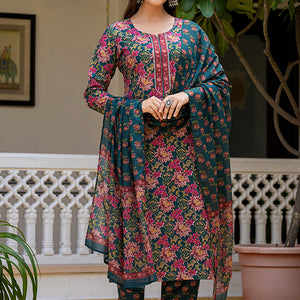 Green Rayon Blend Floral Printed Straight Suit Set With Trouser Bottom VKSKD2283