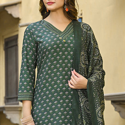 Green Cotton Blend Floral Printed Straight Suit Set VKSKD2298