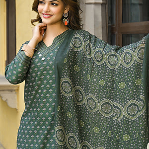 Green Cotton Blend Floral Printed Straight Suit Set VKSKD2298