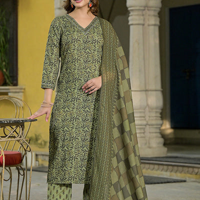 Green Cotton Blend Floral Printed Straight Suit Set VKSKD2303