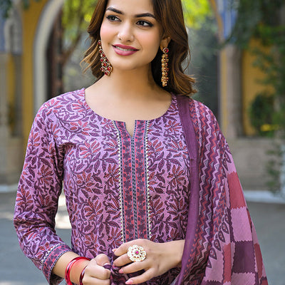 Pink Cotton Blend Floral Printed Straight Suit Set VKSKD2315