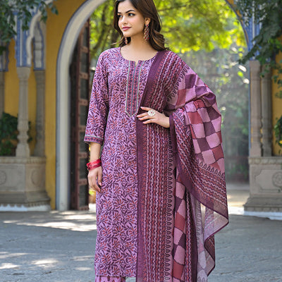 Pink Cotton Blend Floral Printed Straight Suit Set VKSKD2315