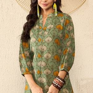 Green Cotton Blend Ethnic Motifs Printed Regular Kurti Tunics VT1325