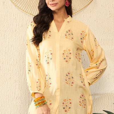 Yellow Cotton Blend Floral Printed Regular Kurti Tunics VT1327