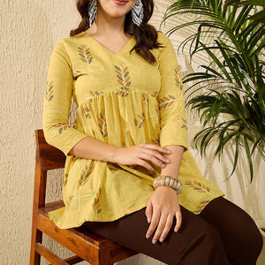 Yellow Cotton Blend Floral Printed Regular Kurti Tunics VT1352
