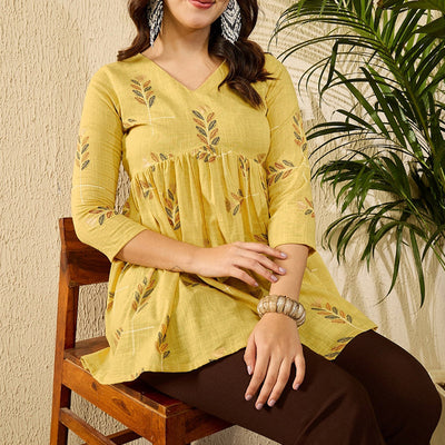Yellow Cotton Blend Floral Printed Regular Kurti Tunics VT1352