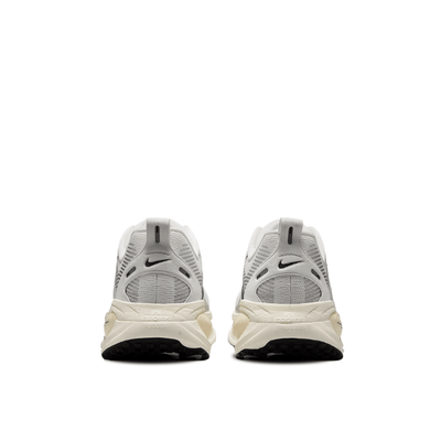 Nike Vomero 18 Summit White Coconut Milk