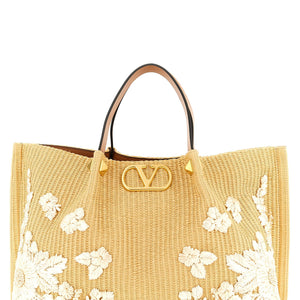 Shopping Valentino Garavani Medium Raffia