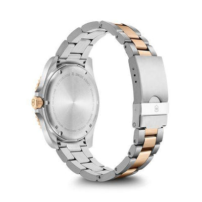 Victorinox Maverick Silver Stainless Steel Men 43mm