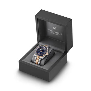 Victorinox Maverick Silver Stainless Steel Men 43mm