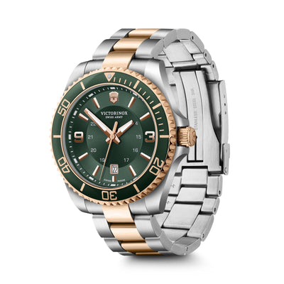 Victorinox Maverick Large Green Dial Men 43mm