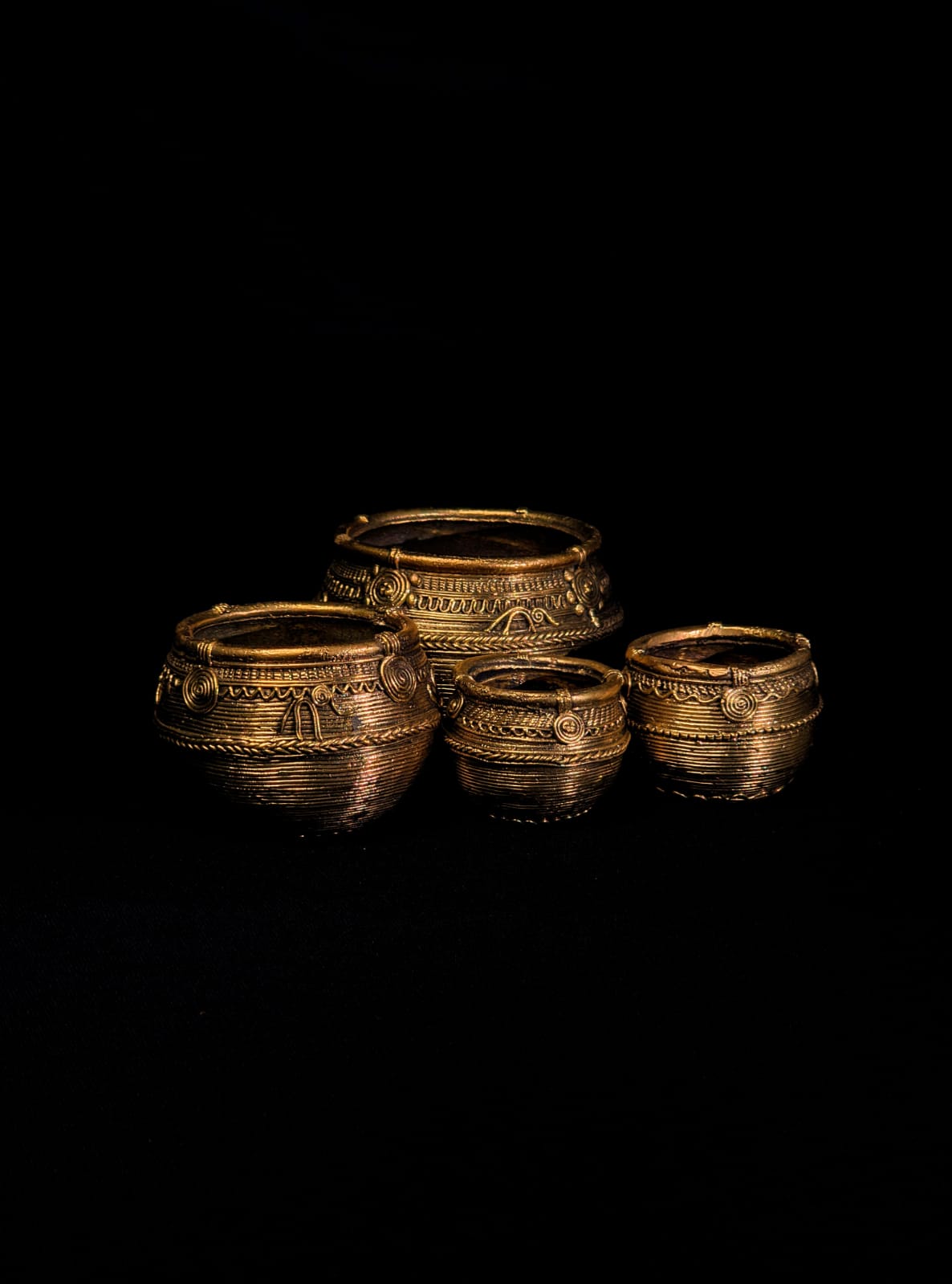 Handcrafted Dhokra Mana (Set of 4)