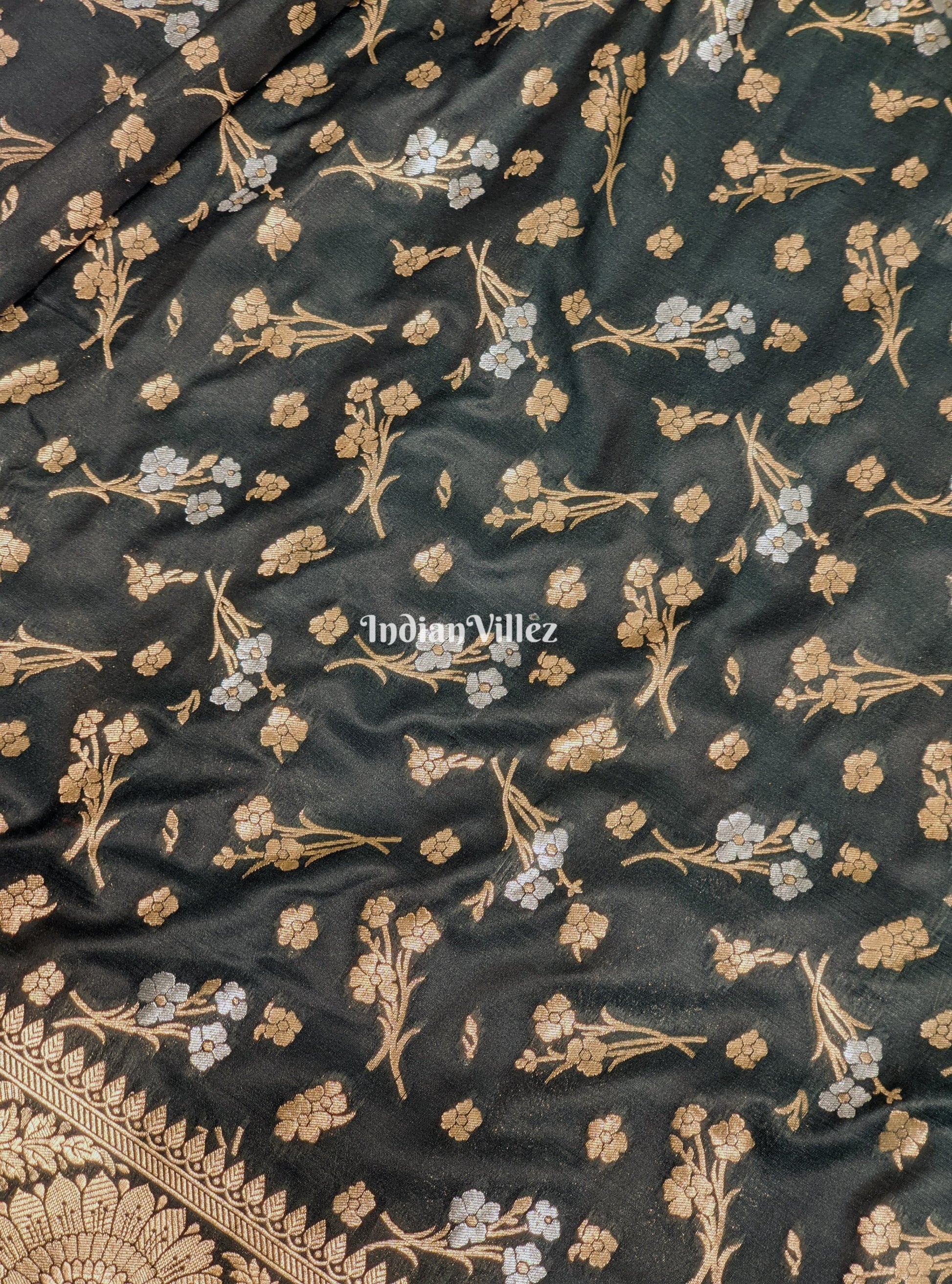 Green Floral Design Pure Banarasi Katan Saree