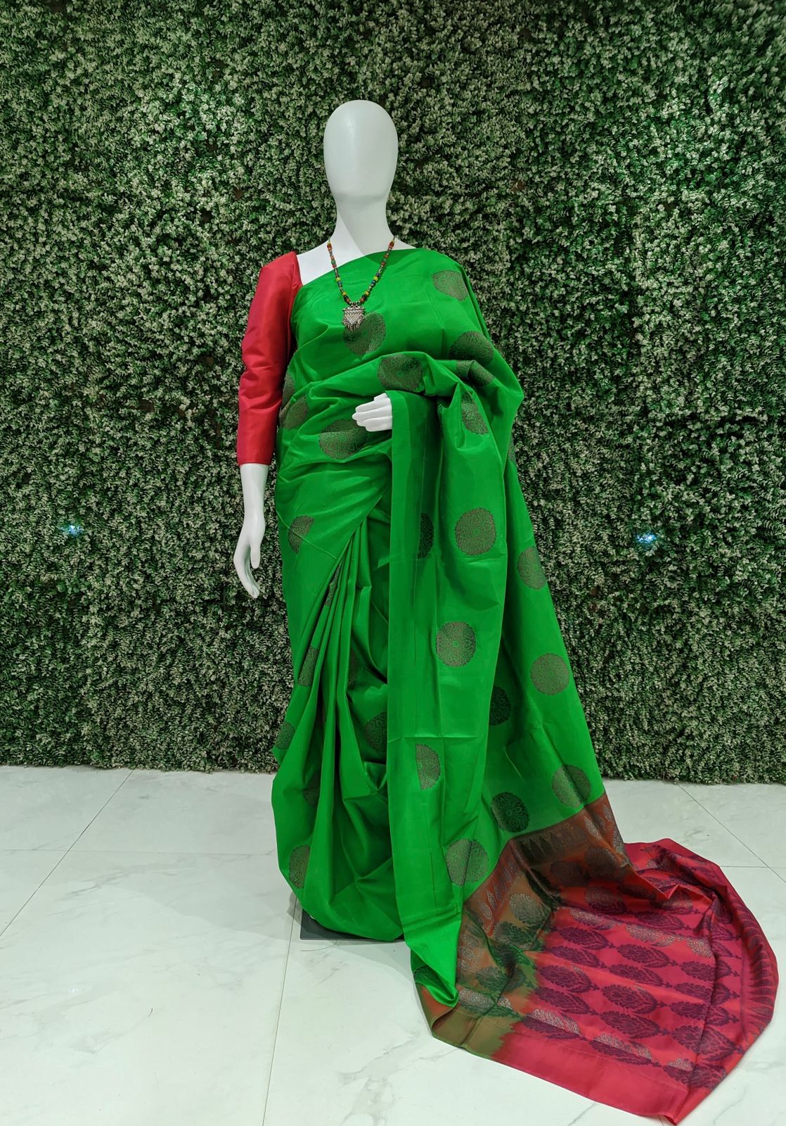 Green Floral Theme Kanjivaram Soft Silk Saree