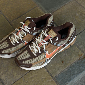 Nike Zoom Vomero 5 Wheat Grass Cacao Wow