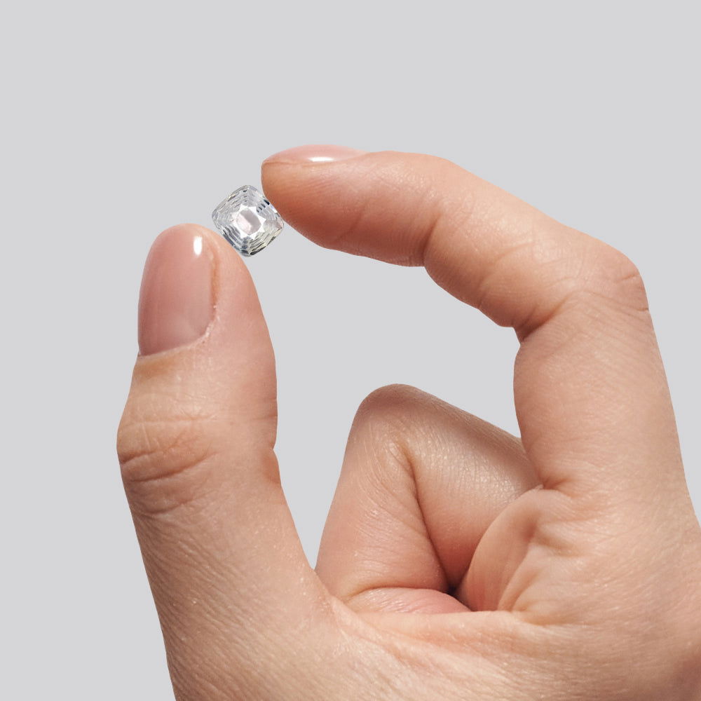 White Sapphire (4.56 ratti)