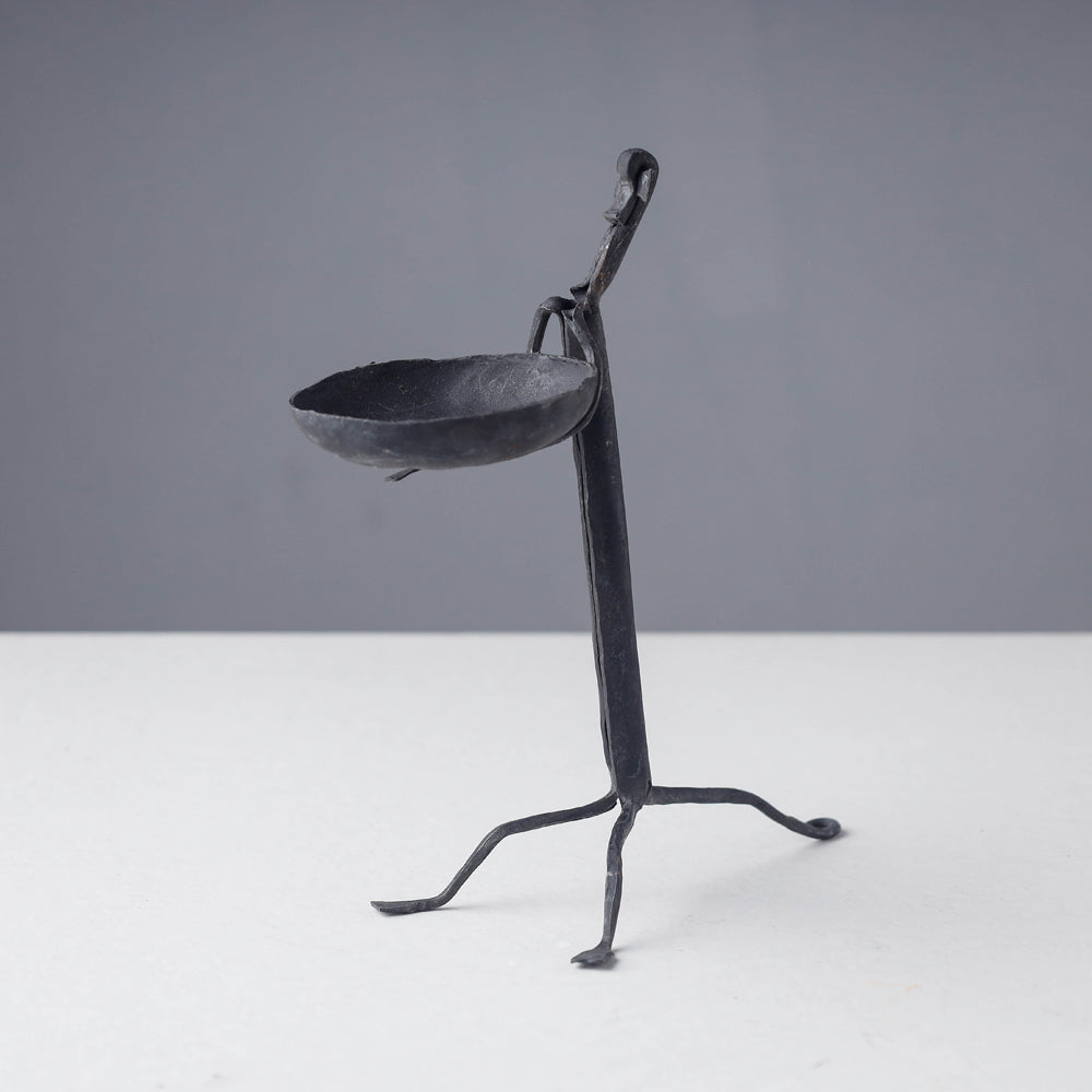 Bastar Tribal Wrought Iron Monkey Candle Stand (4 x 3 in)