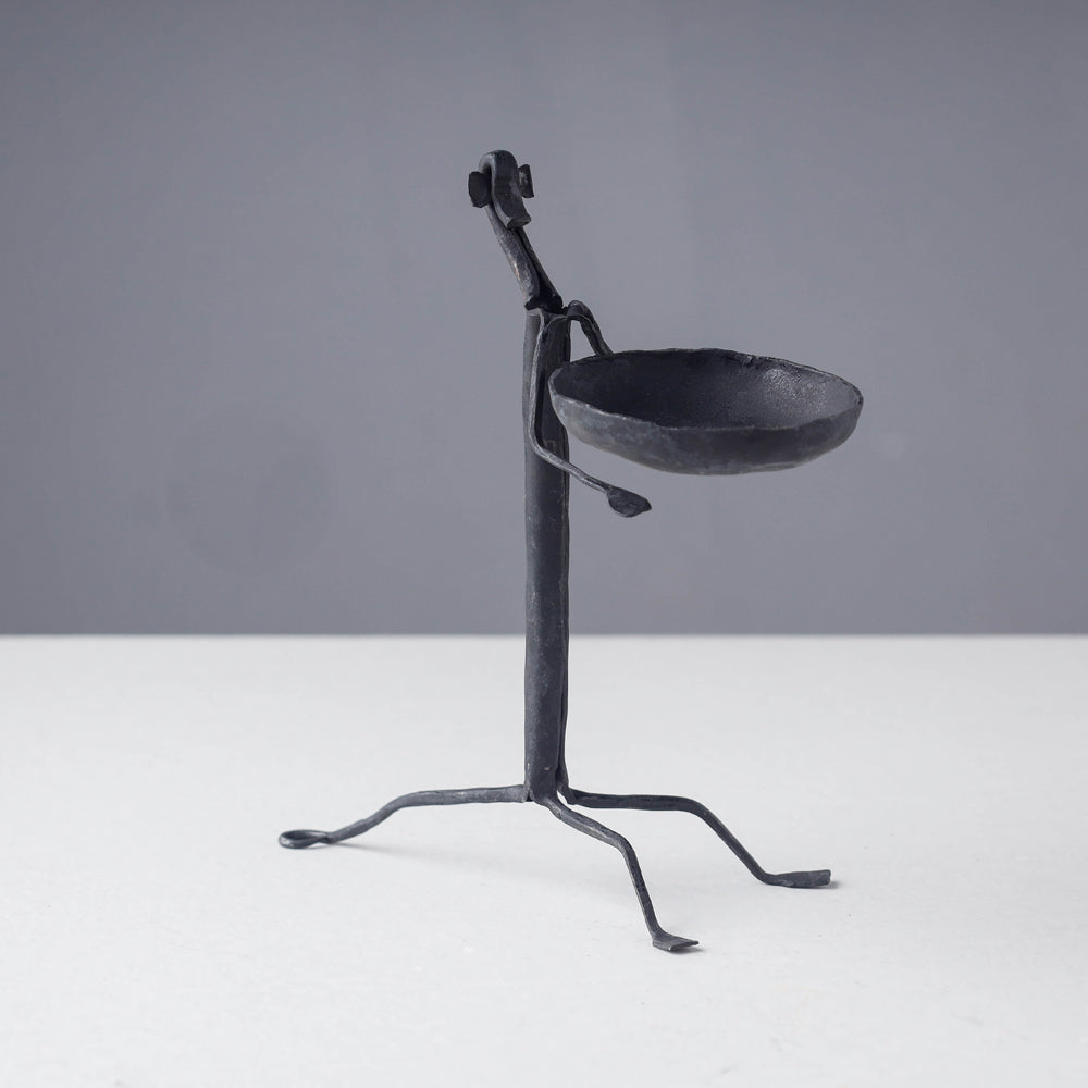 Bastar Tribal Wrought Iron Monkey Candle Stand (4 x 3 in)