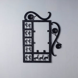 Bastar Tribal Wrought Iron Photo Frame (21 x 18 in)