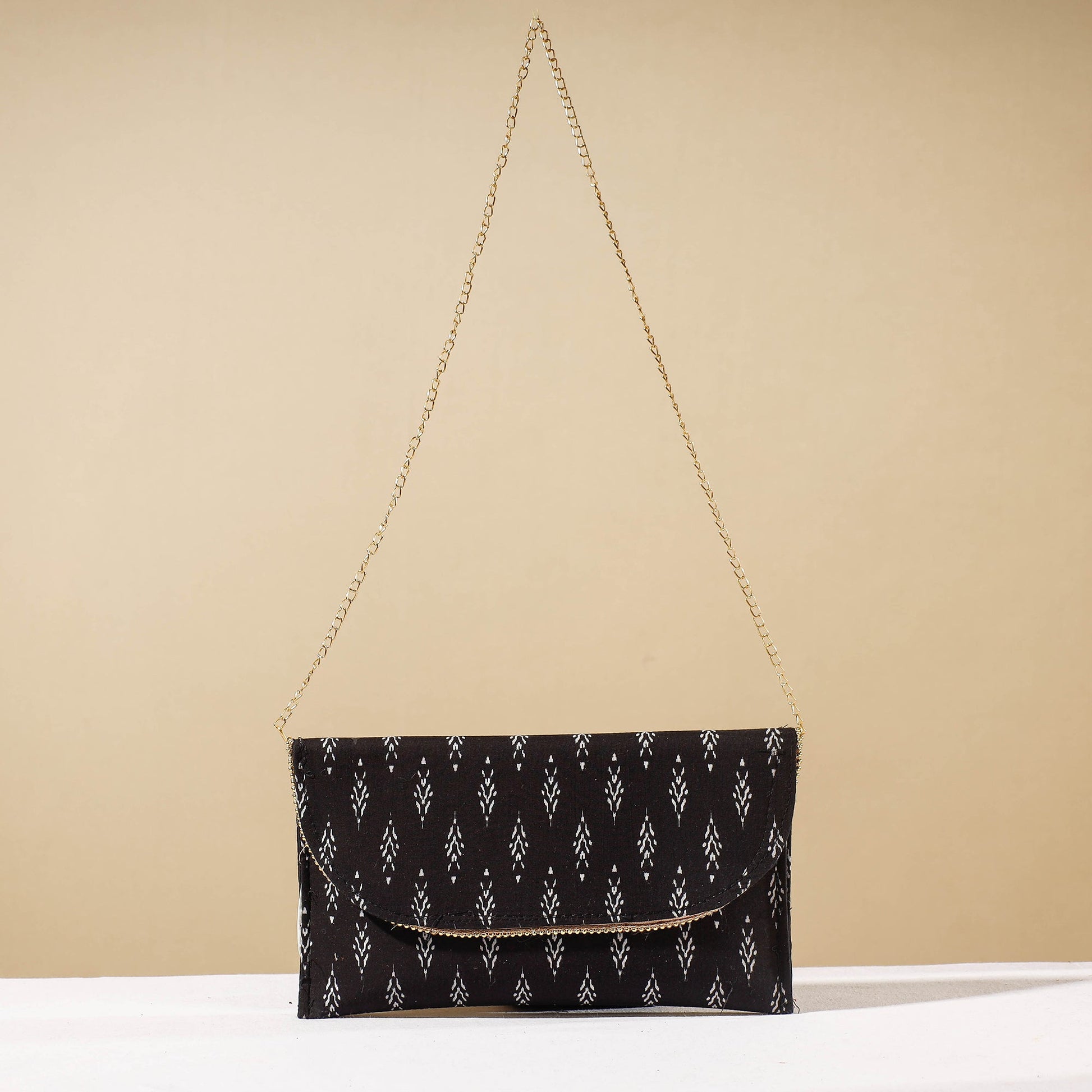 Black - Marudhara Printed Sling Clutch Wallet