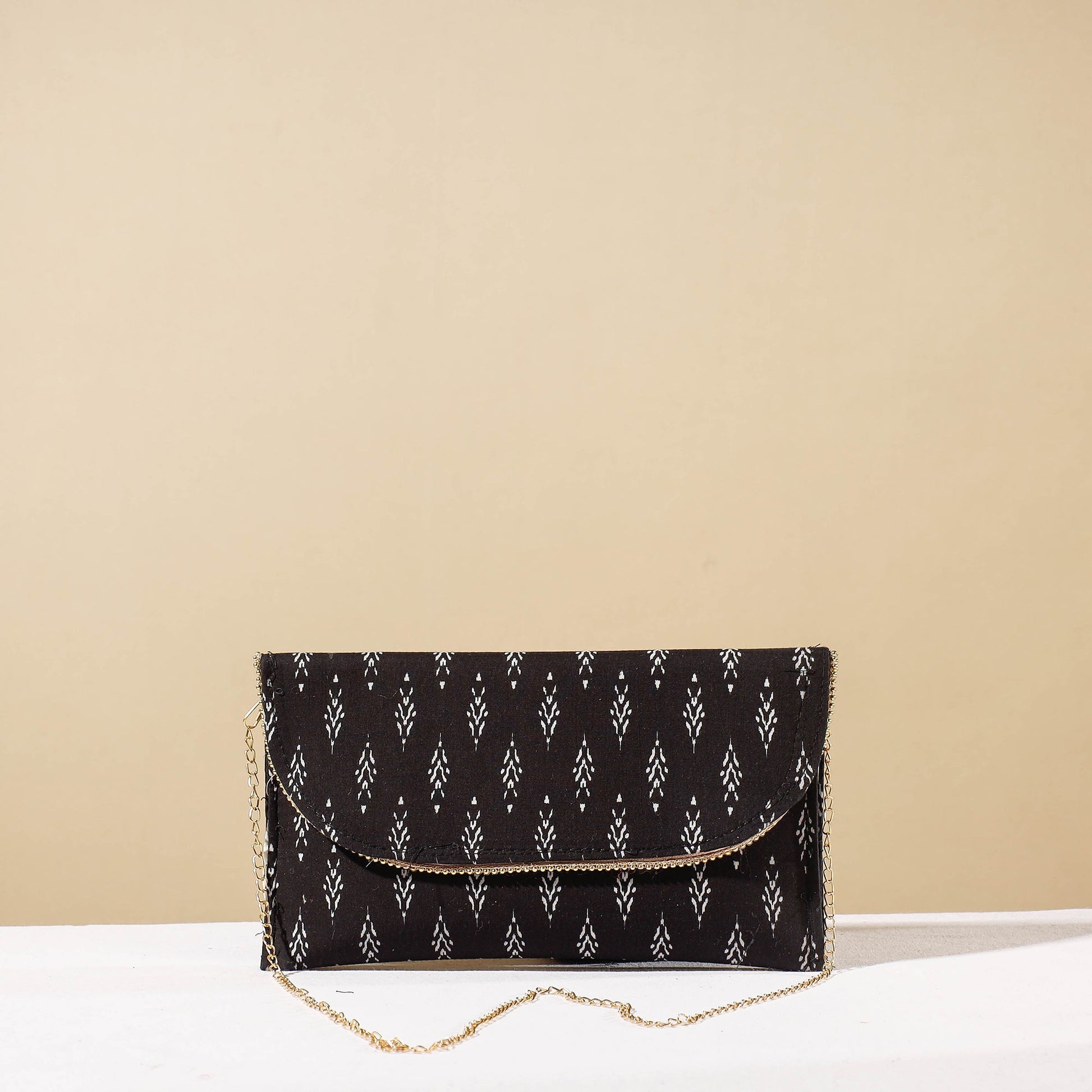 Black - Marudhara Printed Sling Clutch Wallet