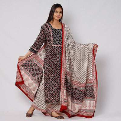 Black - Bagh Block Printed Cotton Kurta with Palazzo & Dupatta Set 06