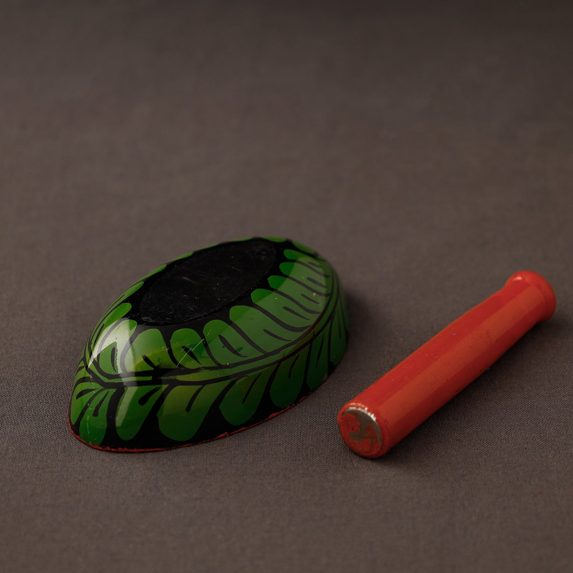 Bengal Patua Handpainted Mortar and Pestle Set 01