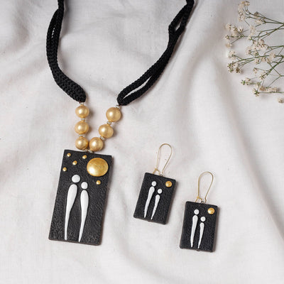 Bishnupur Handpainted Terracotta Necklace Set