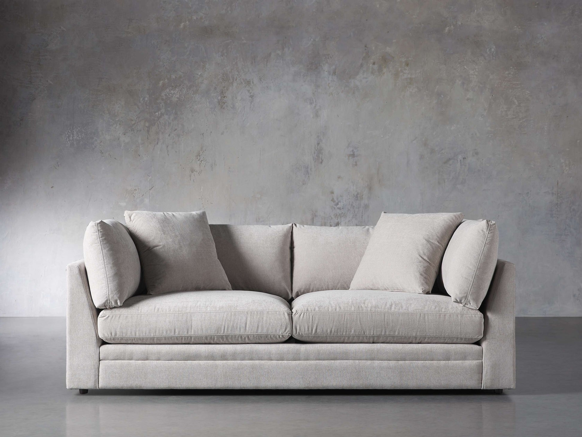 Pavo Sofa