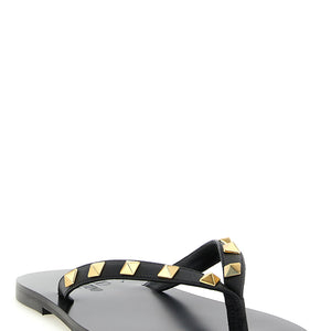 Valentino Garavani Thong Rockstud Sandals