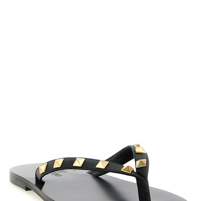 Valentino Garavani Thong Rockstud Sandals
