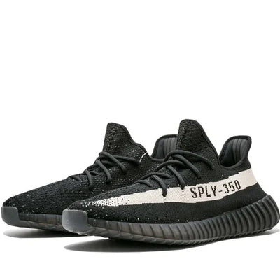 YEEZY BOOST 350 V2 CORE BLACK WHITE