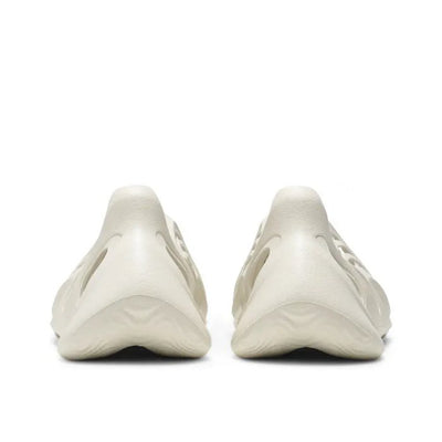 Yeezy Foam RNNR Ararat