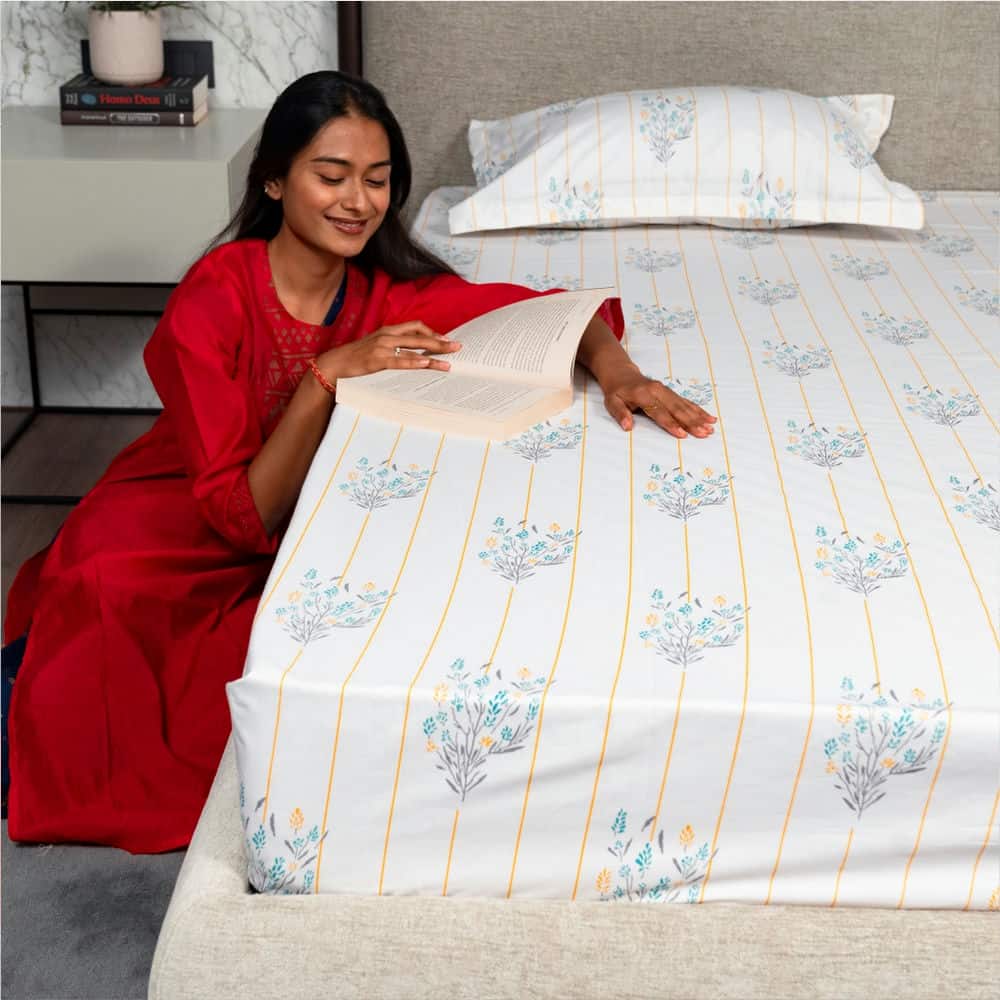 Fitted King Size Cotton Bedsheet - Yellow Dahlia