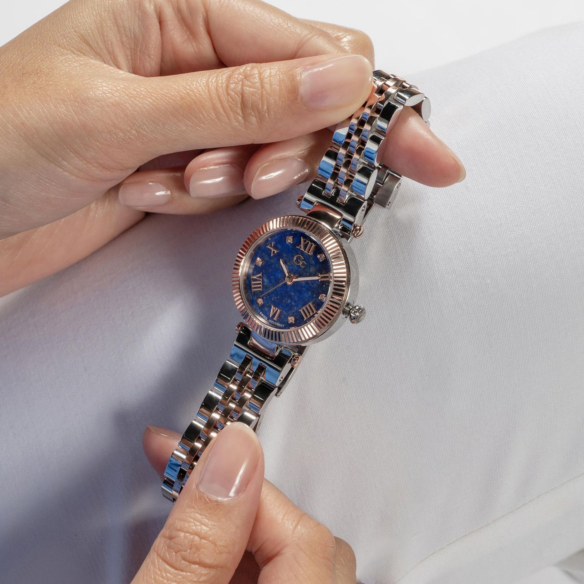 Flair Small Women Quartz Blue Dial Analog Stainless Steel Watch Z02004L7MF