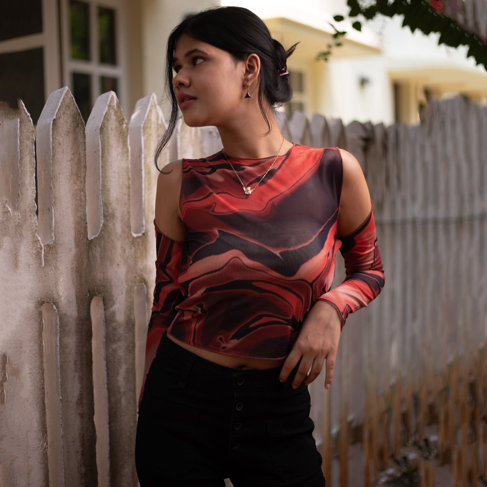 Mesh Top with Glove-Sleeve