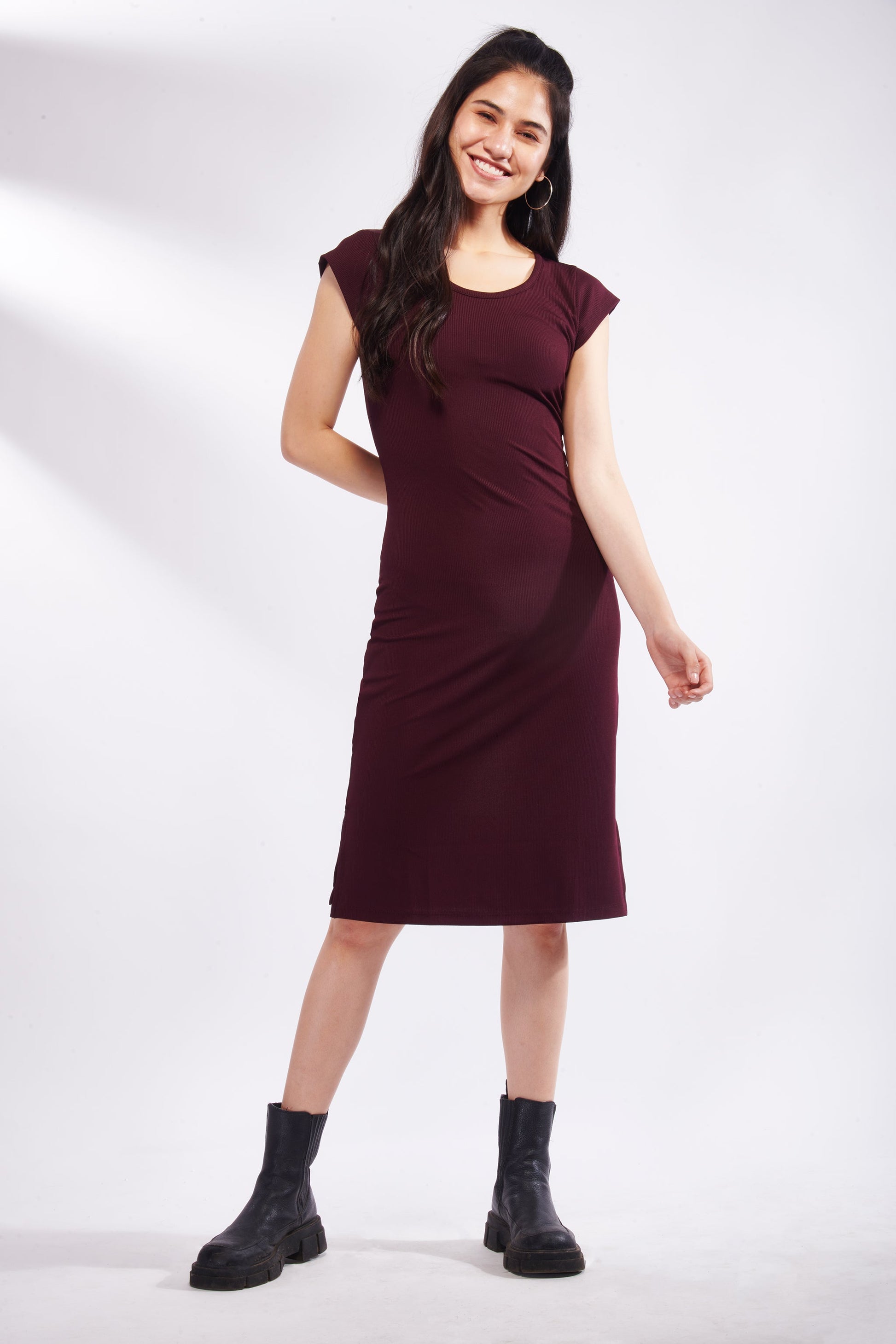 Wine Short Sleeve Midi Dress with Side Slits